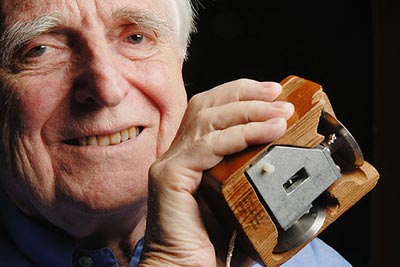 Дуглас Карл Энгельбарт (Douglas Carl Engelbart)
